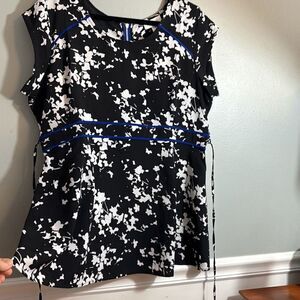 Motherhood Maternity scoop neck cap sleeve black & white w blue trim tunic XL